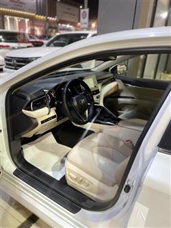 تۆیۆتا کامری